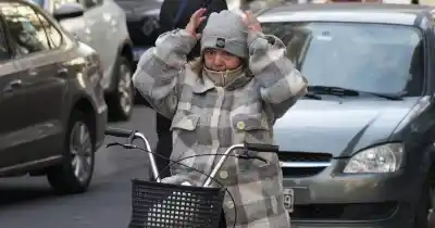 El frío polar que vuelve a Rosario: cuánto durará y cuándo llega el peor momento