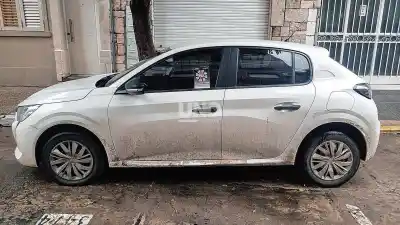 Un falso empleado de concesionaria cayó en Santa Fe tras prometer un cambio de auto y entregar un vehículo ajeno