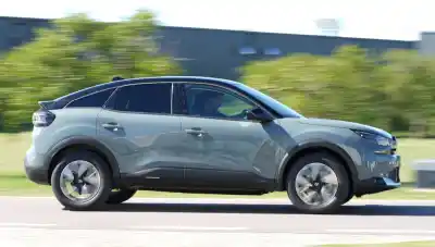 Citroën lanza un crossover híbrido en Argentina: así es el C4 que promete revolucionar el consumo