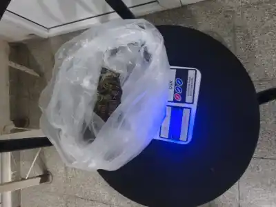 El insólito viaje de un cordobés: manejaba el auto de una clienta sin licencia y con droga