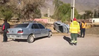 Impactante choque en la Ruta 9: dos vehículos colisionaron y el tránsito estuvo interrumpido