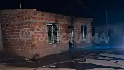 Jugaba con un encendedor y el fuego arrasó su casa en Cañada de la Costa