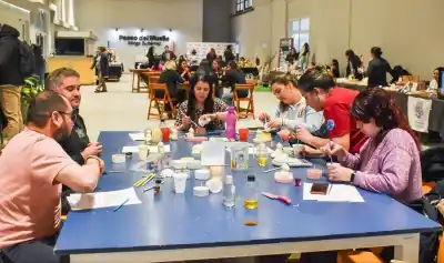 El Bazar del Fuego conquista Ushuaia: más de 50 personas en los talleres y una convocatoria que no para de crecer