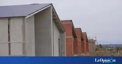 El legado que nadie quiere: viviendas sin terminar, contratos caídos y una lista de espera que no para de crecer