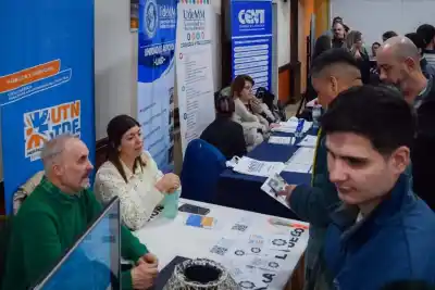 Más de 20 instituciones educativas se dieron cita en Ushuaia: ¿qué ofrecieron a los jóvenes?