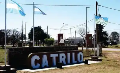La intendenta dejó su auto en el Concejo y el proyecto para controlar los vehículos oficiales sigue su curso