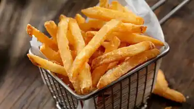 El truco del aceite frío que pocos conocen para unas papas fritas perfectas