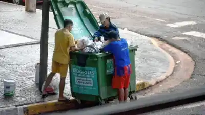 ¿Obligado a alojar a un familiar en la calle? La ley responde
