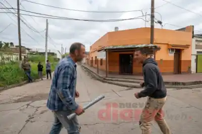 Un padre terminó detenido tras golpear a su hijo con un caño en una pelea familiar