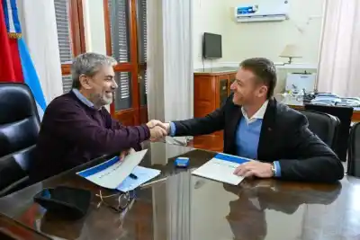 Firmaron un convenio que cambiará la forma en que los estudiantes entrerrianos se preparan para el futuro