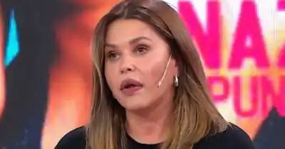 El susto de Nazarena Vélez en la Panamericana: un cascote destrozó su parabrisas y reaccionó con furia