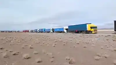 Diez días varados en Jama y sin ayuda: el desesperante reclamo de los camioneros