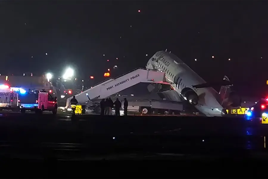 900x600_heridos-al-menos-11-pasajeros-dos-rescatistas-sufrieron-lesiones-consideracion-ademas-dos-pilotos-perdieron-vida-accidente-1129403-070904.webp