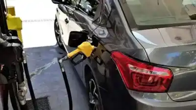 ¿Cuánto cuesta hoy el combustible en CABA y PBA? Los valores exactos de YPF, Shell y más