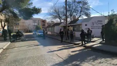 La fuga en las 500 Viviendas que terminó con dos detenidos y un policía herido