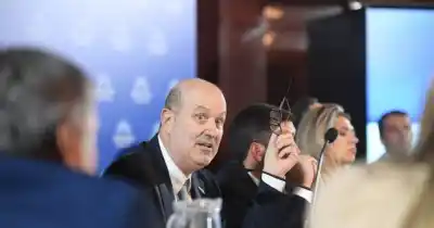 El Gobierno da marcha atrás: las sociedades automatizadas ya no podrán funcionar sin un responsable humano