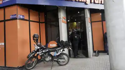 Femicidio en Rosario: el gremio de farmacéuticos exige respuestas y los locales cierran por duelo