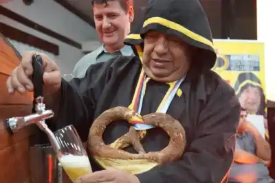 Alem celebra medio siglo de la Fiesta de la Cerveza: juegos germánicos y un barril gigante que prometen sorprender