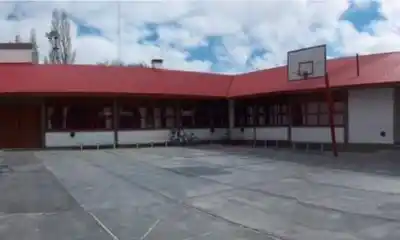 La escuela 95 de Telsen renovada: Punta destacó el aporte de la Fundación Ford