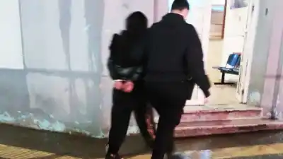 Golpeó a un policía en la guardia del Hospital Regional y terminó con arresto domiciliario