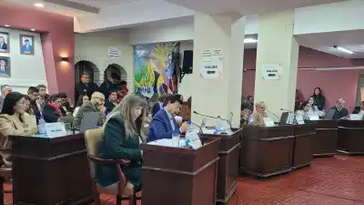 ¿Se viene otra suba de colectivos? El municipio busca extender la emergencia en el transporte
