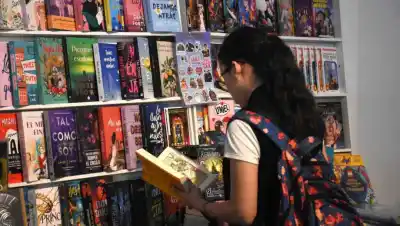Felipe Pigna y María O'Donnell desembarcan en Roca: la grilla completa de la Feria del Libro que nadie puede perderse
