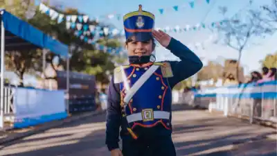 Fiesta Sanmartiniana en La Capital: desfile, música y un festejo especial para los más chicos