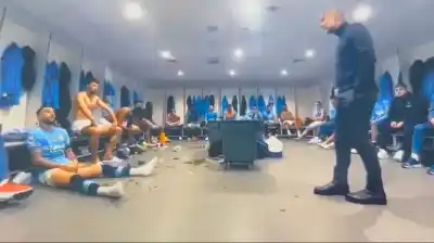 El tenso cruce entre Guardiola y Walker que terminó en llanto y quedó filmado