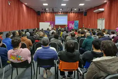 Un centenar de personas de la UPrO se formó en violencia de género: qué temas se trataron