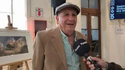Casi 45 años de acuarela y una distinción que lo tomó por sorpresa: la reacción del artista