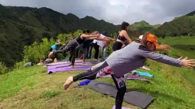 Caminar Jujuy: la tendencia que une senderismo, yoga y naturaleza para escapar de la rutina