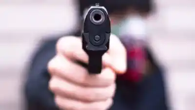 Entró a robar, la encañonó y la encerró en el baño: el infierno que vivió una mujer en Monterrico