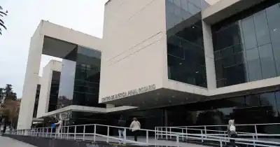 Amenazas y gresca en el Centro de Justicia Penal: intentaron presionar a la familia de un adolescente imputado por microtráfico