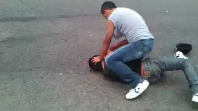 Intentó tocarle la entrepierna en plena calle y terminó agrediéndolo: el violento desenlace en Jujuy