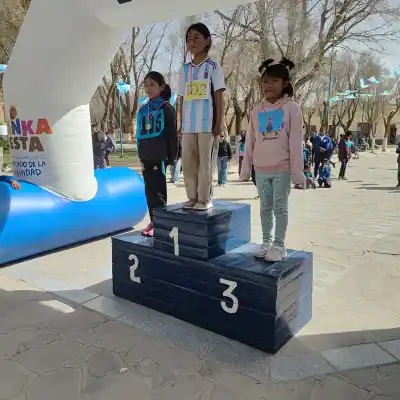 La Quiaca vibró con una maratón estudiantil que desafió al frío