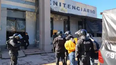Diez presos fueron sacados de Comisarías y derivados a la Unidad Penitenciaria de Concepción