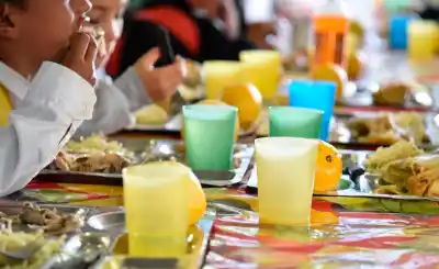 Refuerzo alimentario para 230 mil estudiantes: qué incluye el nuevo beneficio en los comedores escolares