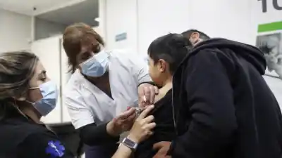 Salud Pública suma un nuevo punto de vacunación contra la gripe en pleno centro tucumano