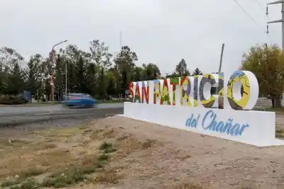 El robo de un celular destapó una red: cinco detenidos en un allanamiento en El Chañar