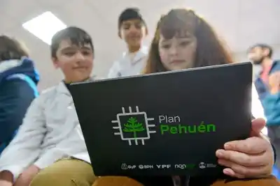 El plan millonario que promete revolucionar las aulas neuquinas: ¿qué equipos llegan?