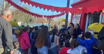 Día de las Infancias: los Bomberos Voluntarios de Arturo Seguí abren su cuartel para una tarde inolvidable