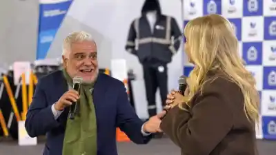 La intendenta Chala y el IPLA entregaron nuevos uniformes a los inspectores de Tránsito