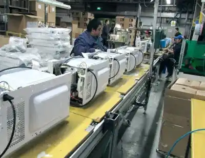 Alerta en la industria fueguina: Renacer planta bandera contra el plan de AFARTE y la UIF