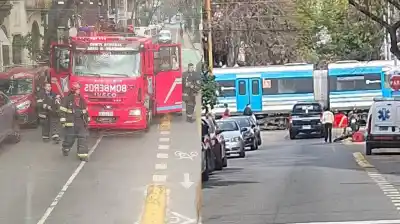 Ciclista de 35 años perdió la vida tras ser embestido por un tren en Flores
