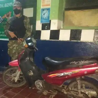 Gendarmería Grupo Monteros recupera en Alberdi una moto robada