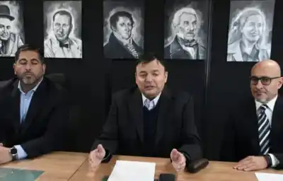 Renuncia sorpresiva en el Gabinete: Atilio Chara deja Economía y ya tiene reemplazante