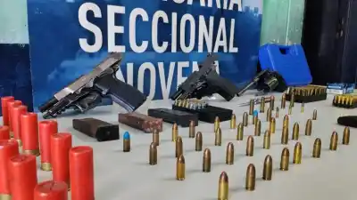 Allanamientos en Los Vázquez: secuestran armas y demoran a siete personas tras una pelea familiar