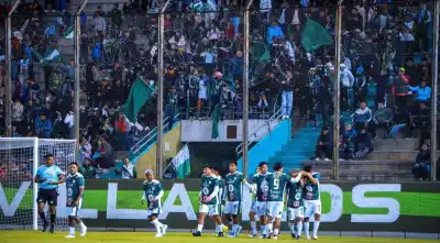 Tensión, penales y festejo: así se definieron los campeones del Provincial de Fútbol de los Barrios