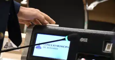 Rosario se suma a la ley Ema: qué cambia en las escuelas contra la violencia digital