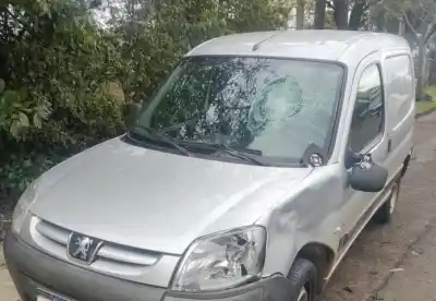 Choque en Posadas: una camioneta y una moto protagonizaron un siniestro y dos mujeres terminaron en el hospital